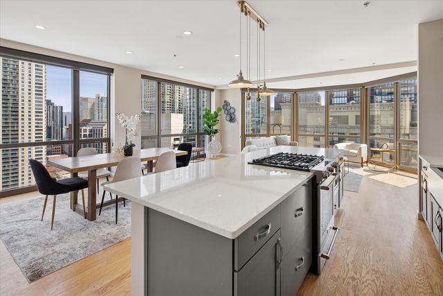 635 N Dearborn Street 2803, Chicago, IL 60654