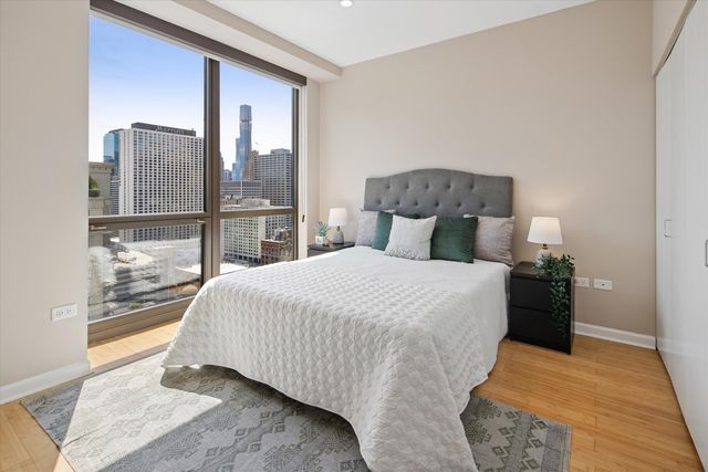 635 N Dearborn Street 2803, Chicago, IL 60654