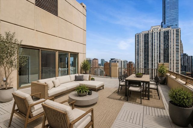 635 N Dearborn Street 2803, Chicago, IL 60654