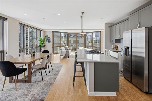 635 N Dearborn Street 2803, Chicago, IL 60654