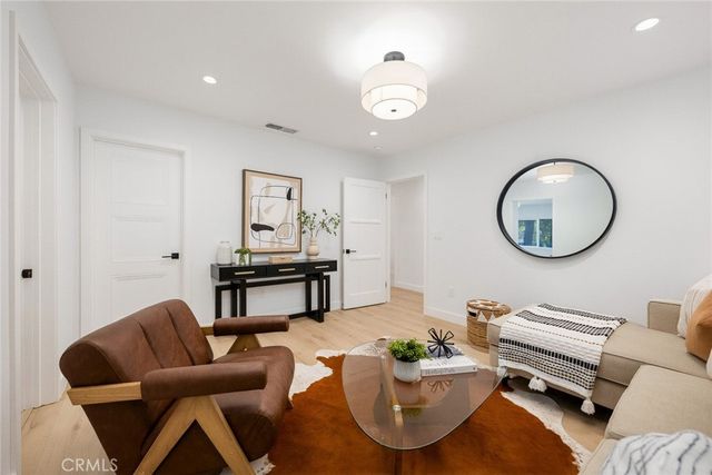 2030 Paloma Street, Pasadena, CA 91104
