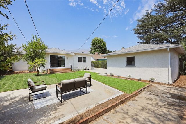 2030 Paloma Street, Pasadena, CA 91104