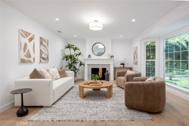 2030 Paloma Street, Pasadena, CA 91104