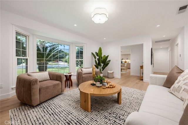 2030 Paloma Street, Pasadena, CA 91104
