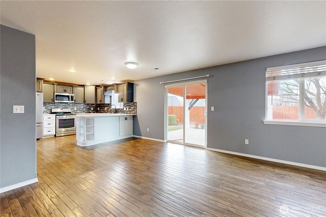 1149 SE Surita Court, College Place, WA 99324