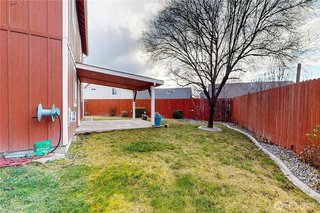 1149 SE Surita Court, College Place, WA 99324