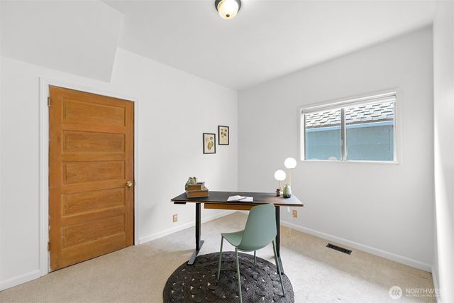 905 E Maple Street, Bellingham, WA 98225