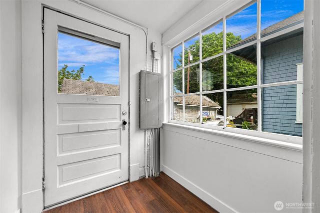905 E Maple Street, Bellingham, WA 98225