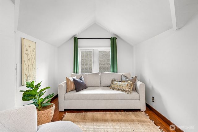 905 E Maple Street, Bellingham, WA 98225