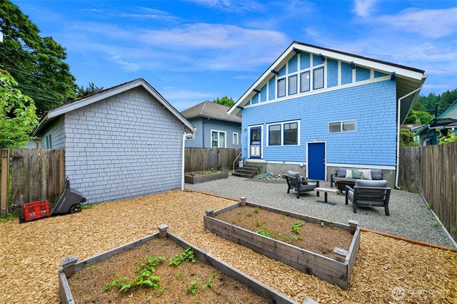 905 E Maple Street, Bellingham, WA 98225