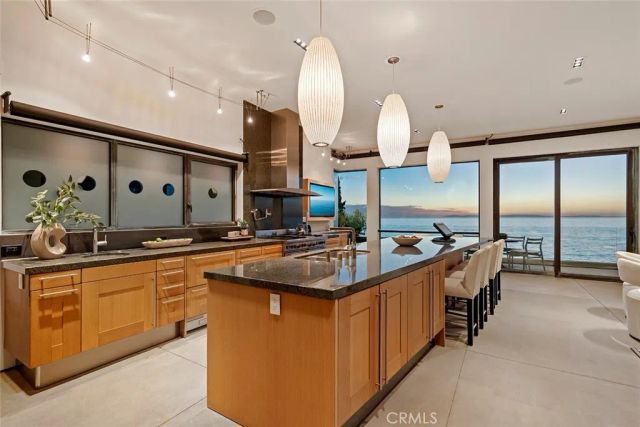 2665 Victoria Drive, Laguna Beach, CA 92651