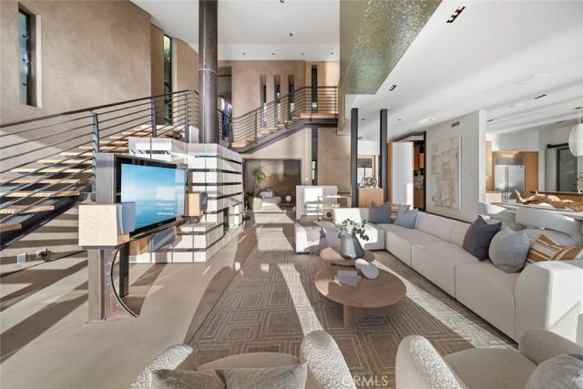 2665 Victoria Drive, Laguna Beach, CA 92651