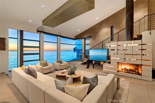 2665 Victoria Drive, Laguna Beach, CA 92651
