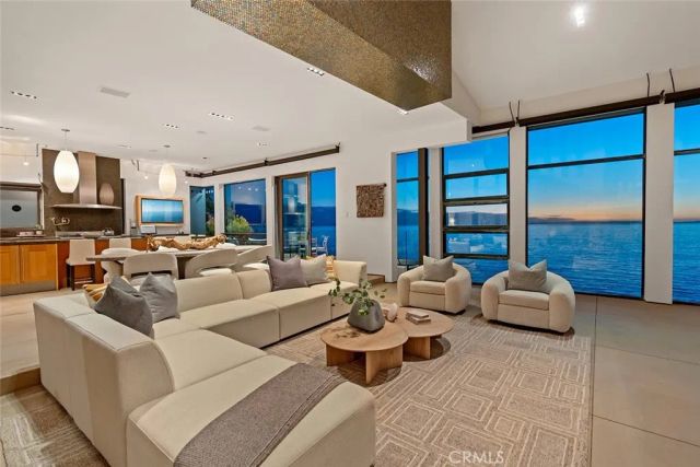 2665 Victoria Drive, Laguna Beach, CA 92651