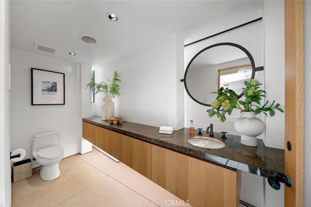 2665 Victoria Drive, Laguna Beach, CA 92651
