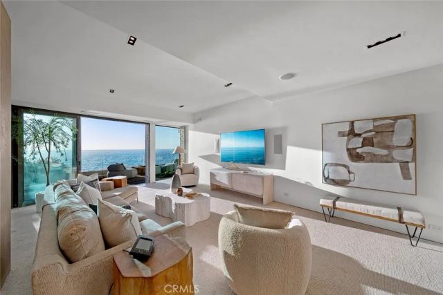 2665 Victoria Drive, Laguna Beach, CA 92651