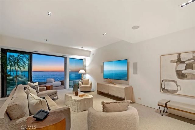2665 Victoria Drive, Laguna Beach, CA 92651