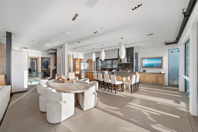 2665 Victoria Drive, Laguna Beach, CA 92651