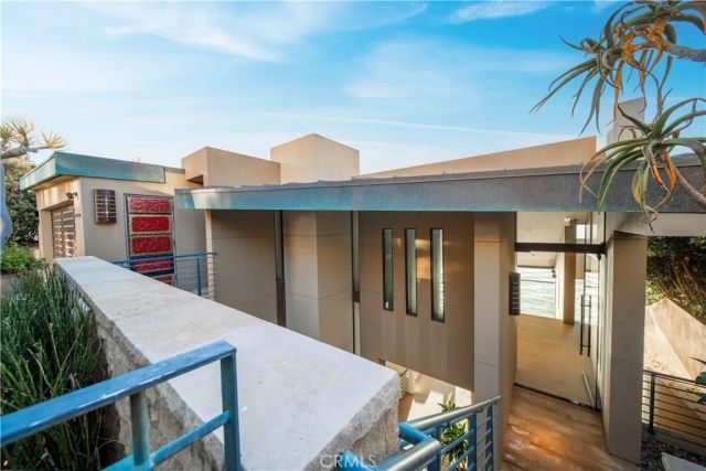 2665 Victoria Drive, Laguna Beach, CA 92651
