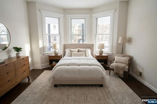 120 7th Street, Newark, NJ 07107