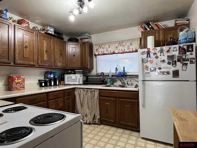 1014 N 8th Avenue, St. James, MN 56081