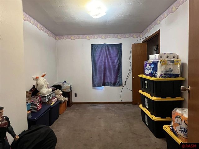 1014 N 8th Avenue, St. James, MN 56081