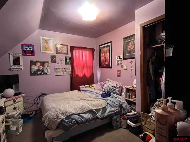 1014 N 8th Avenue, St. James, MN 56081