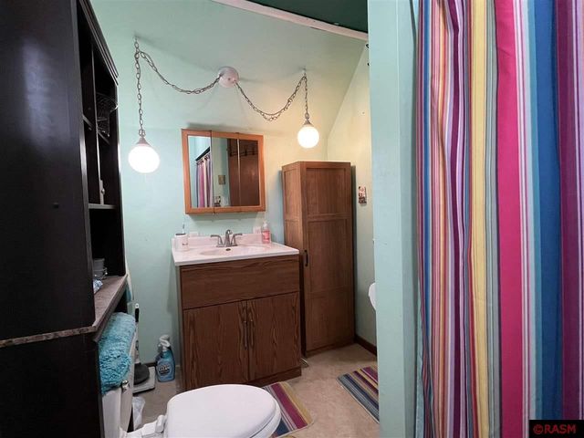1014 N 8th Avenue, St. James, MN 56081