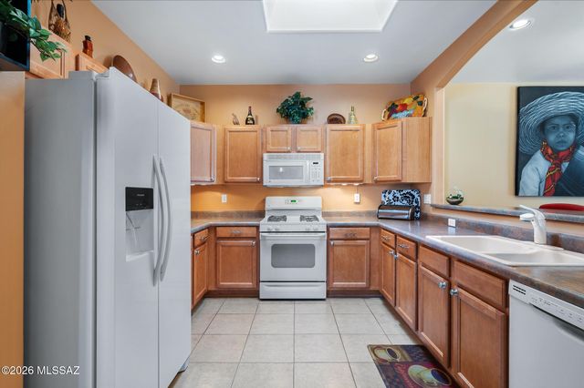 1205 N Chilson Court, Green Valley, AZ 85614