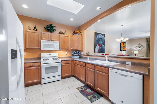 1205 N Chilson Court, Green Valley, AZ 85614
