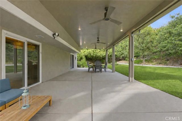 5500 Blanco Avenue, Woodland Hills, CA 91367