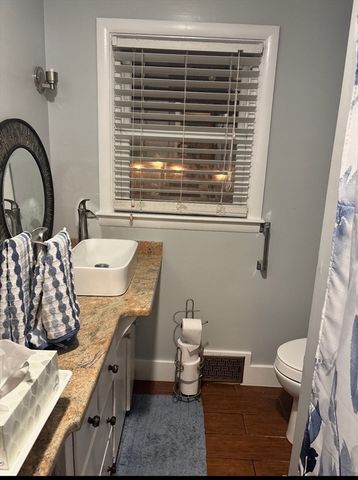 401 Whitlow St, New Bedford, MA 02746