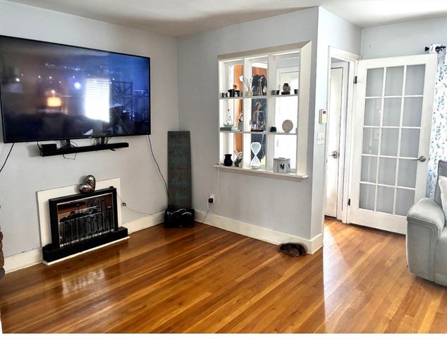 401 Whitlow St, New Bedford, MA 02746