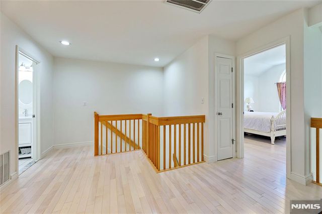 215 Beech Court T046, Norwood, NJ 07648