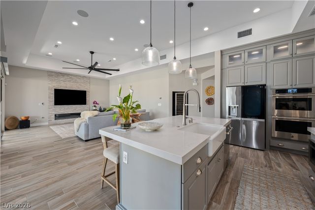 6720 IRON SQUARE Street, Las Vegas, NV 89148