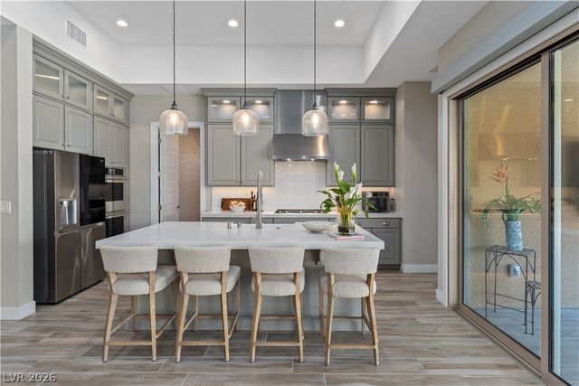 6720 IRON SQUARE Street, Las Vegas, NV 89148