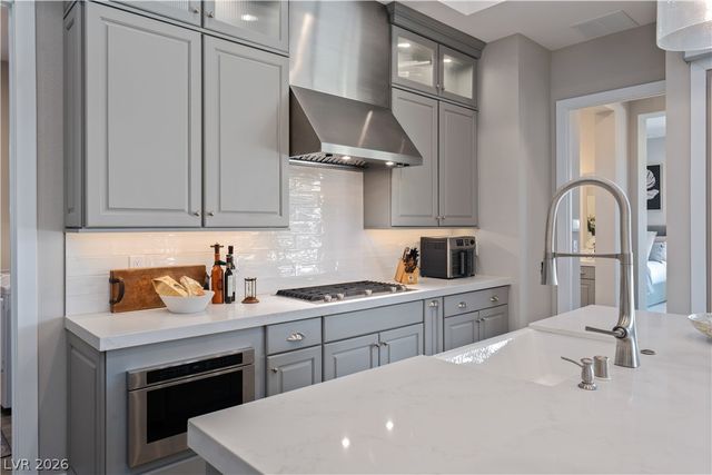 6720 IRON SQUARE Street, Las Vegas, NV 89148
