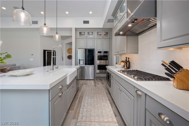 6720 IRON SQUARE Street, Las Vegas, NV 89148