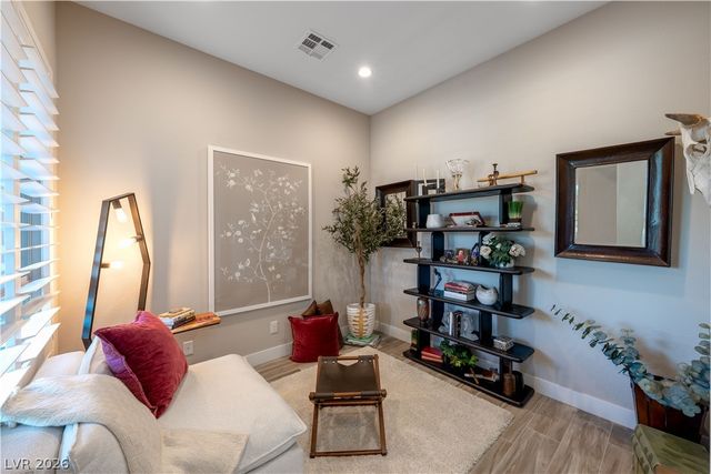 6720 IRON SQUARE Street, Las Vegas, NV 89148