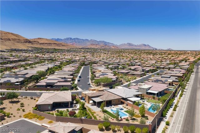 6720 IRON SQUARE Street, Las Vegas, NV 89148