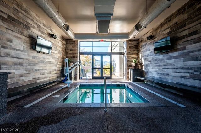 6720 IRON SQUARE Street, Las Vegas, NV 89148