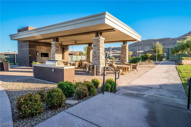 6720 IRON SQUARE Street, Las Vegas, NV 89148