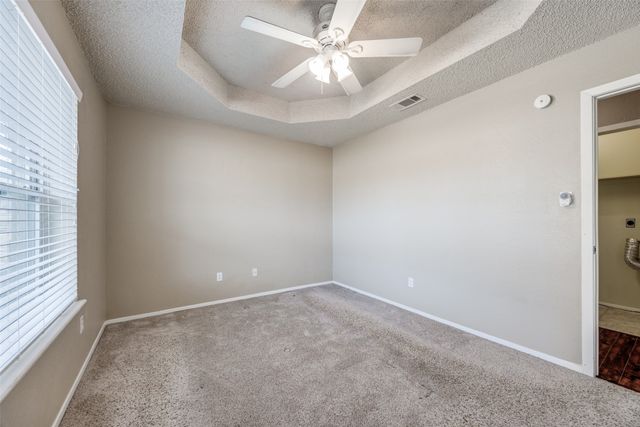 301 Pecan Street, Tom Bean, TX 75489