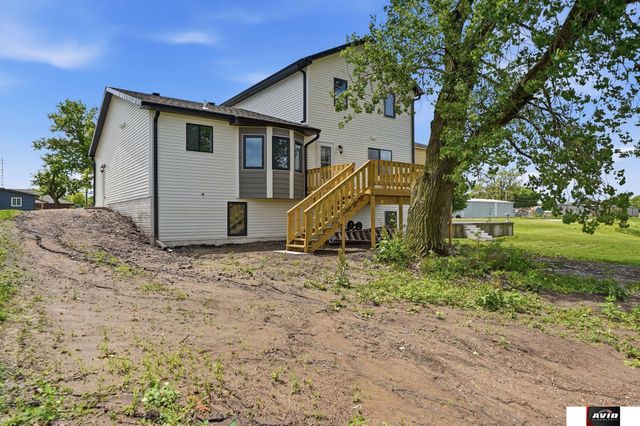 122 W 1st Street, Valparaiso, NE 68065