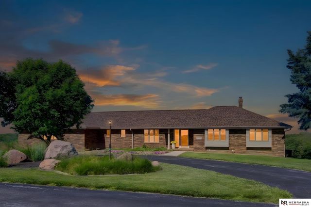 14020 West Sandhill Road, Louisville, NE 68037
