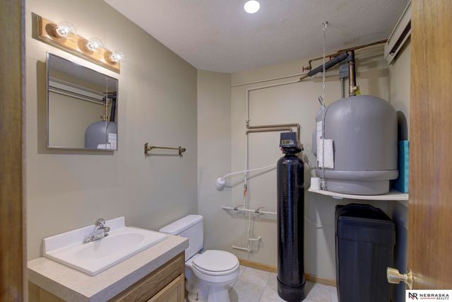 14020 West Sandhill Road, Louisville, NE 68037