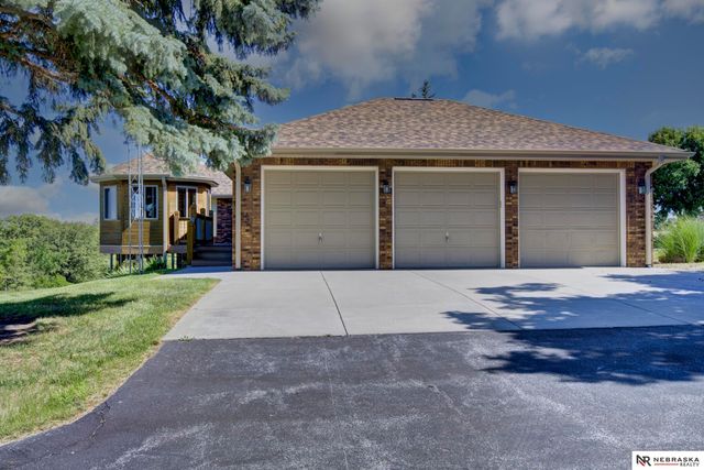 14020 West Sandhill Road, Louisville, NE 68037