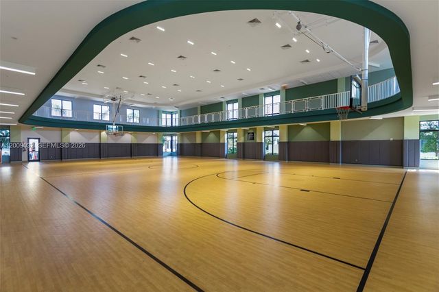 8249 NW 46th St, Doral, FL 33166