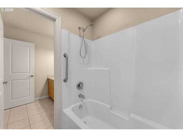 8912 Ne 106TH Cir, Vancouver, WA 98662