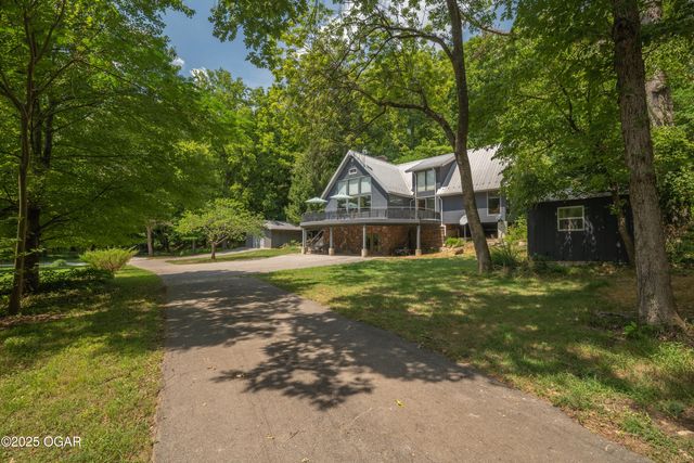 17058 Mable Lane, Neosho, MO 64850